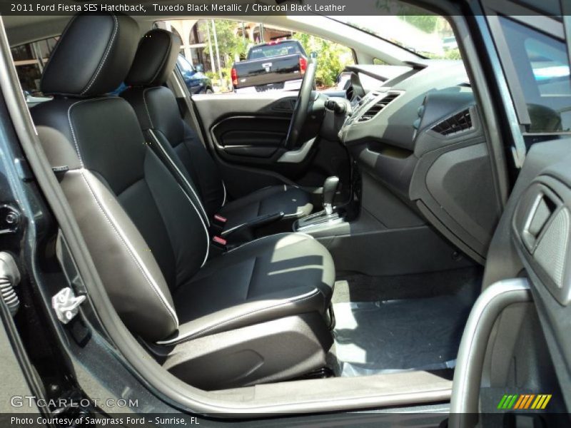 Tuxedo Black Metallic / Charcoal Black Leather 2011 Ford Fiesta SES Hatchback