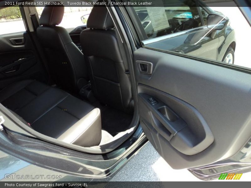 Tuxedo Black Metallic / Charcoal Black Leather 2011 Ford Fiesta SES Hatchback