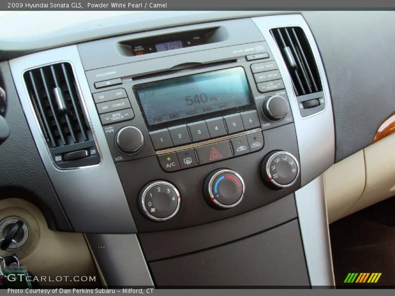 Powder White Pearl / Camel 2009 Hyundai Sonata GLS