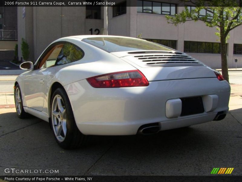 Carrara White / Sand Beige 2006 Porsche 911 Carrera Coupe