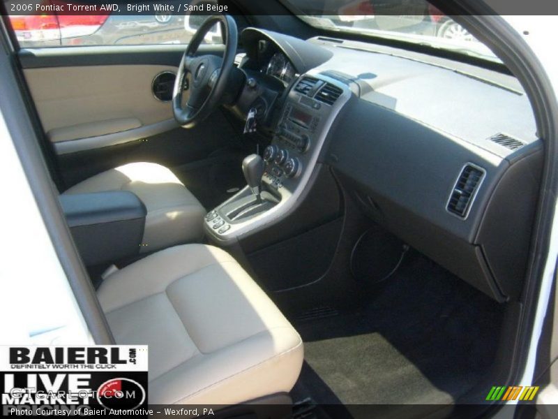 Bright White / Sand Beige 2006 Pontiac Torrent AWD