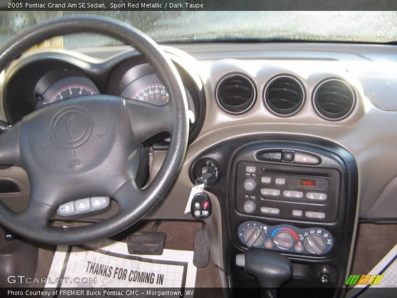 Sport Red Metallic / Dark Taupe 2005 Pontiac Grand Am SE Sedan