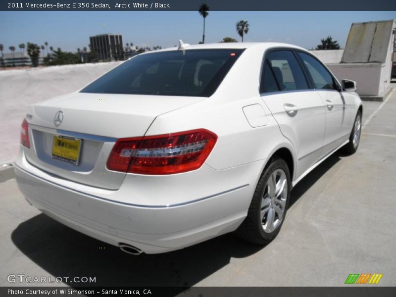 Arctic White / Black 2011 Mercedes-Benz E 350 Sedan
