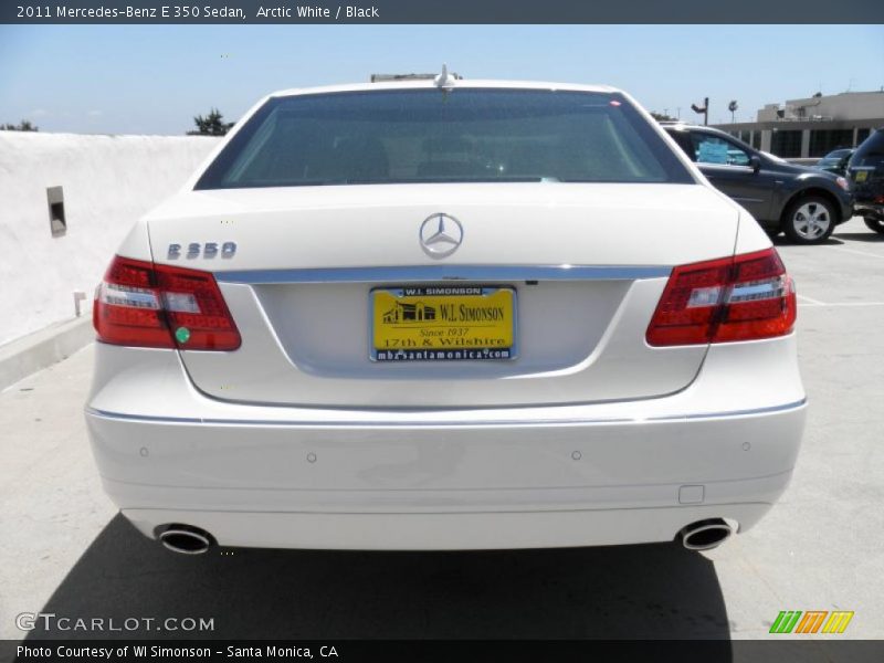 Arctic White / Black 2011 Mercedes-Benz E 350 Sedan