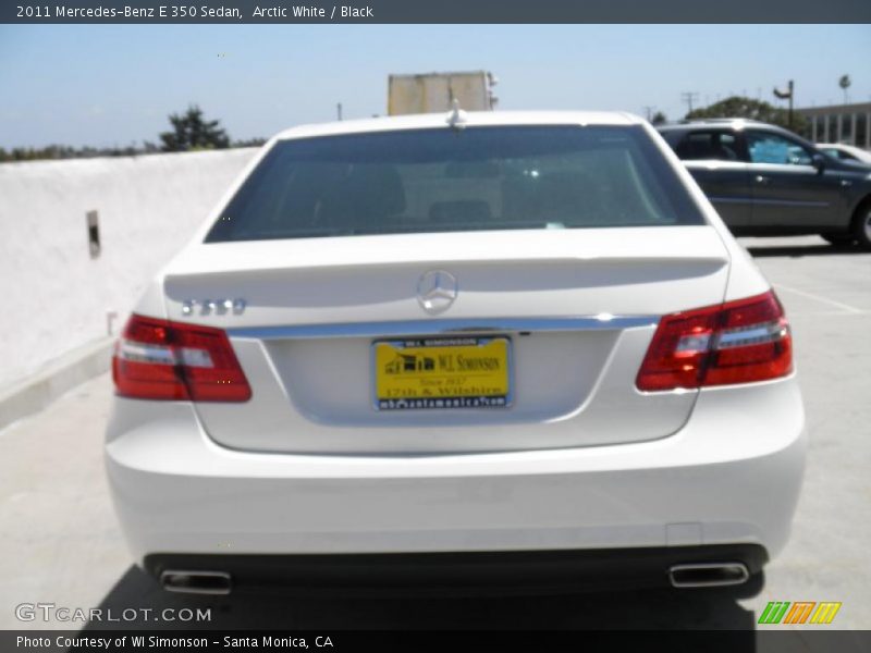 Arctic White / Black 2011 Mercedes-Benz E 350 Sedan