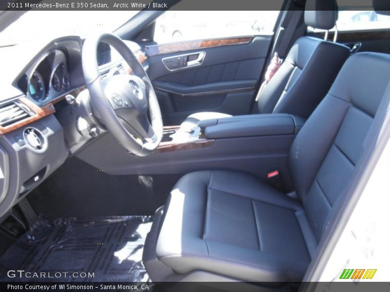 Arctic White / Black 2011 Mercedes-Benz E 350 Sedan