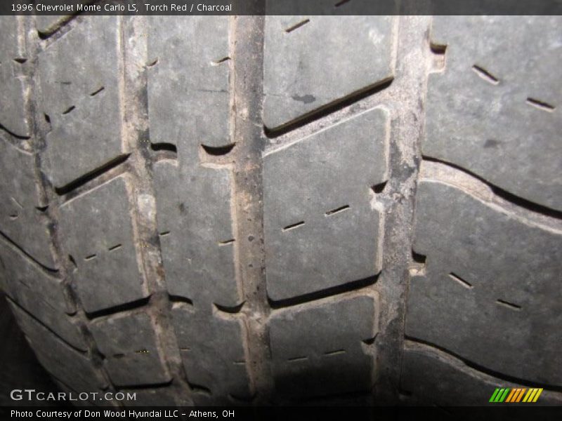 Torch Red / Charcoal 1996 Chevrolet Monte Carlo LS