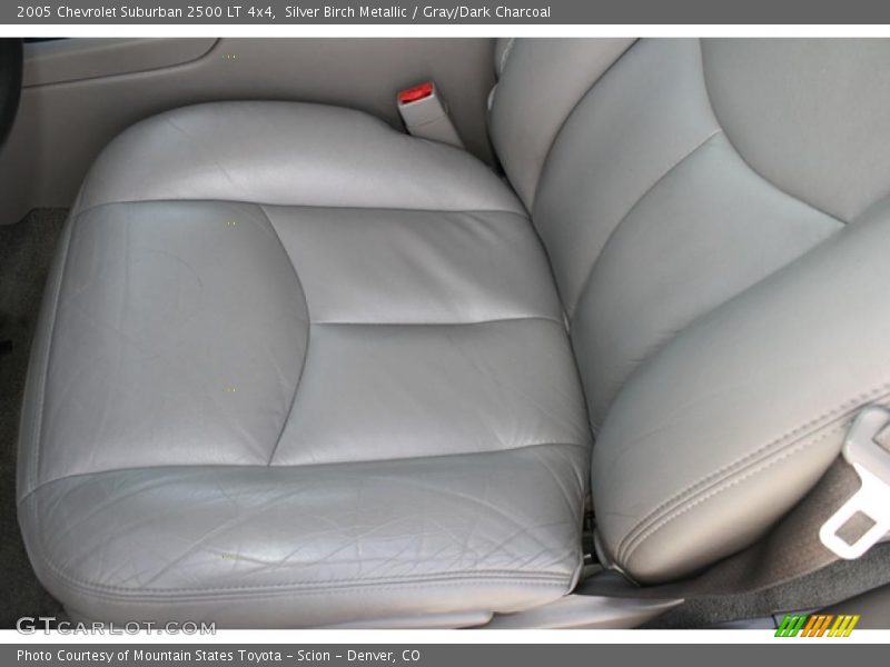 Silver Birch Metallic / Gray/Dark Charcoal 2005 Chevrolet Suburban 2500 LT 4x4
