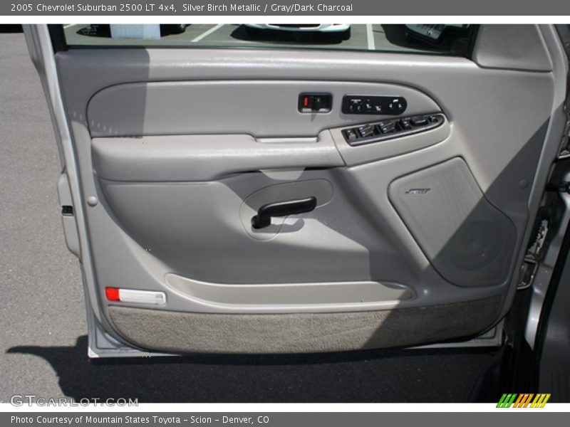 Door Panel of 2005 Suburban 2500 LT 4x4