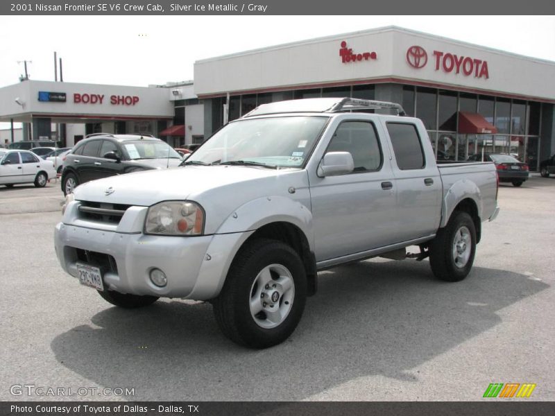 Silver Ice Metallic / Gray 2001 Nissan Frontier SE V6 Crew Cab