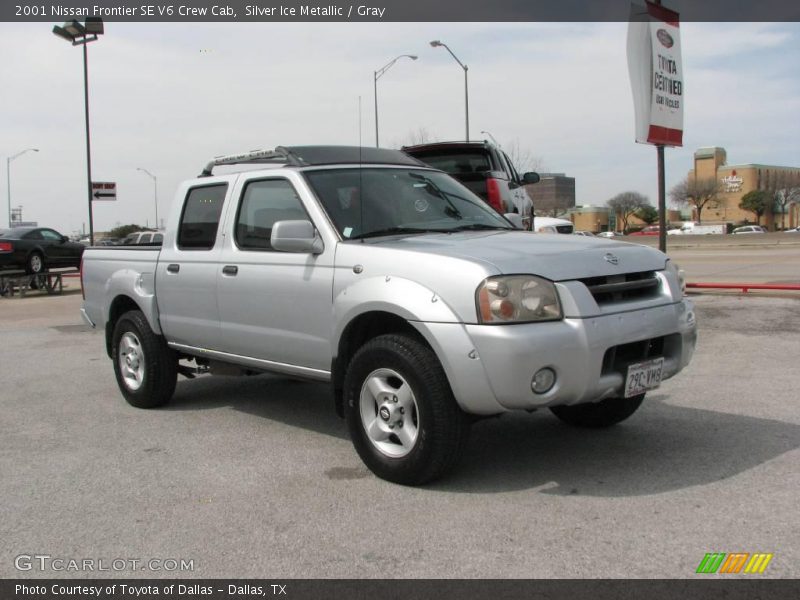 Silver Ice Metallic / Gray 2001 Nissan Frontier SE V6 Crew Cab