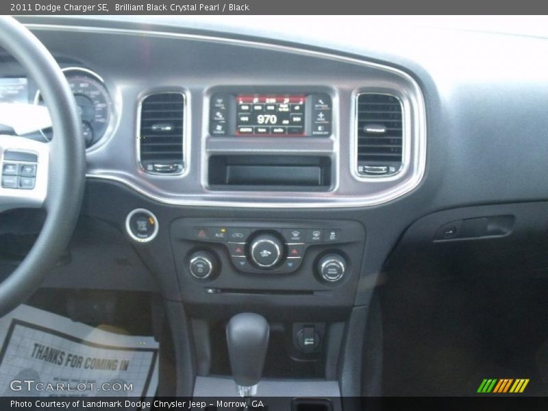 Brilliant Black Crystal Pearl / Black 2011 Dodge Charger SE