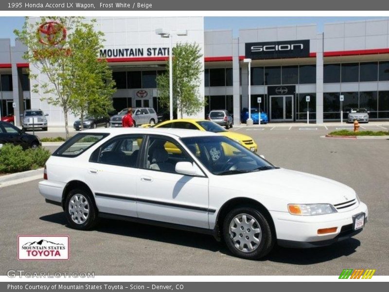 Frost White / Beige 1995 Honda Accord LX Wagon