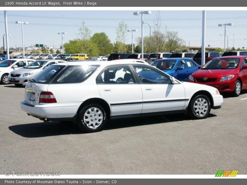 Frost White / Beige 1995 Honda Accord LX Wagon
