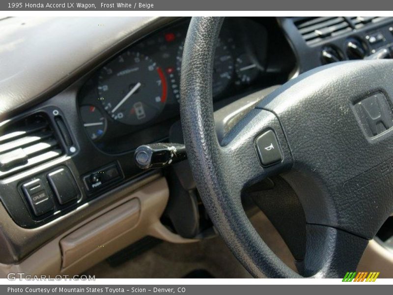 Frost White / Beige 1995 Honda Accord LX Wagon