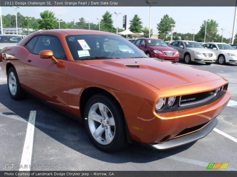 Toxic Orange Pearl / Dark Slate Gray 2011 Dodge Challenger SE