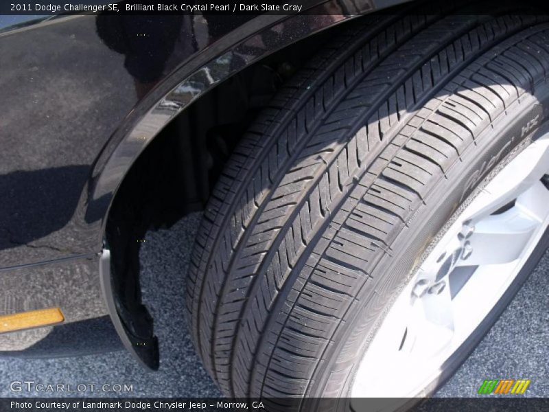 Brilliant Black Crystal Pearl / Dark Slate Gray 2011 Dodge Challenger SE