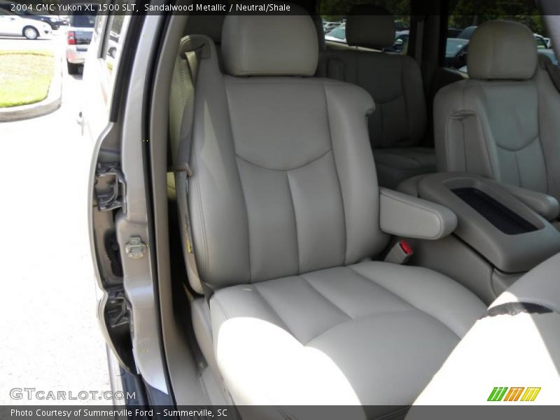 Sandalwood Metallic / Neutral/Shale 2004 GMC Yukon XL 1500 SLT