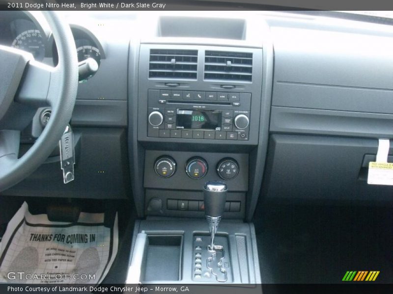 Bright White / Dark Slate Gray 2011 Dodge Nitro Heat