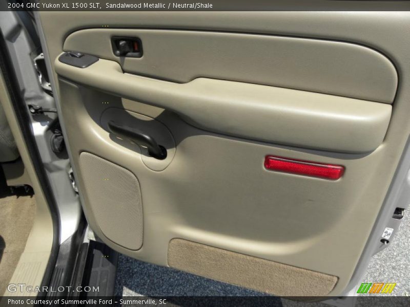 Sandalwood Metallic / Neutral/Shale 2004 GMC Yukon XL 1500 SLT