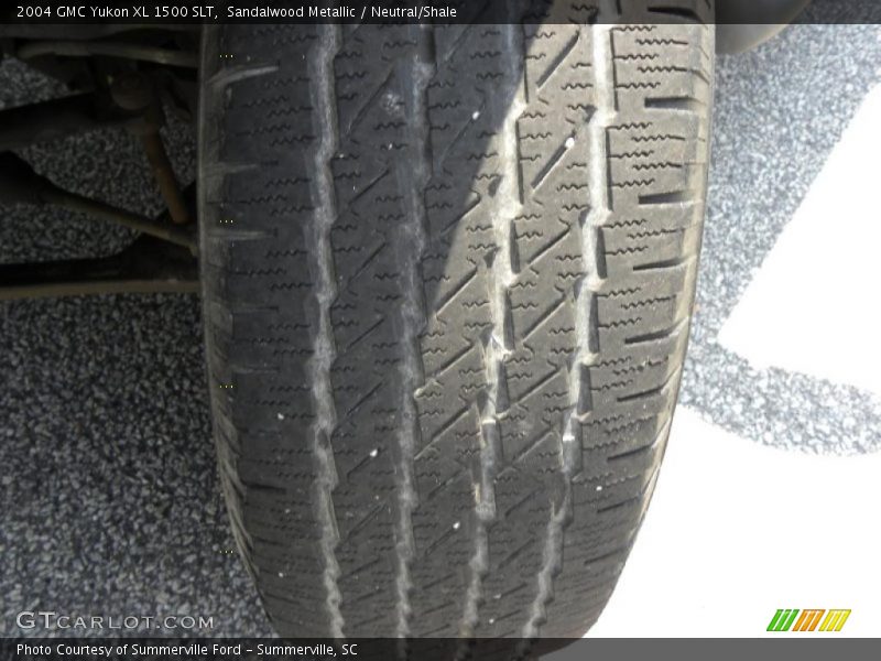 Sandalwood Metallic / Neutral/Shale 2004 GMC Yukon XL 1500 SLT
