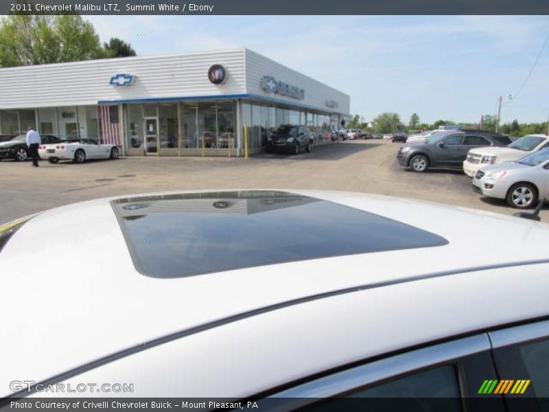 Summit White / Ebony 2011 Chevrolet Malibu LTZ