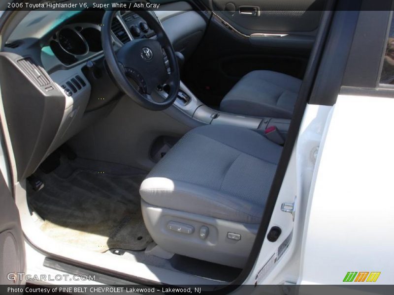 Super White / Ash Gray 2006 Toyota Highlander V6