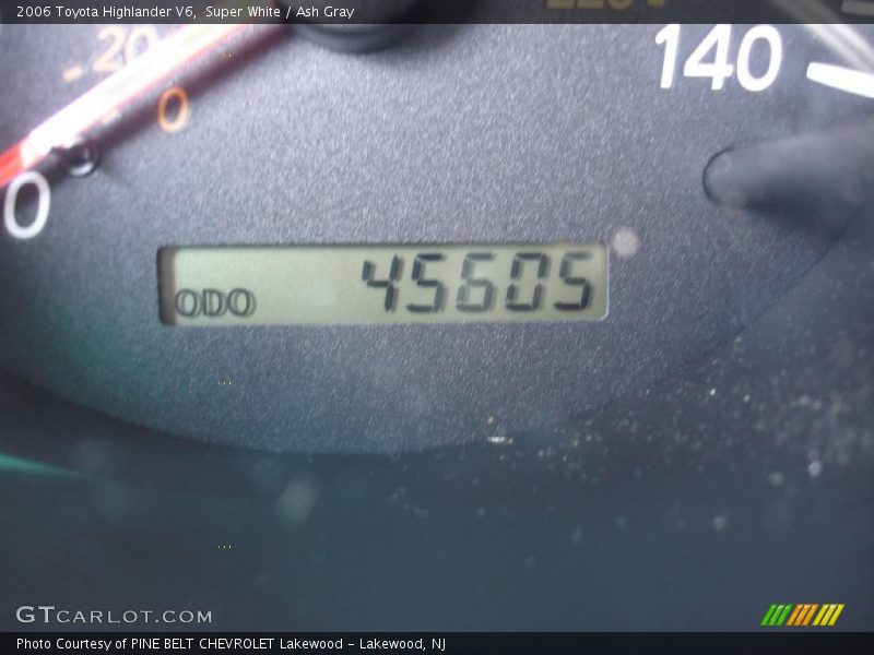 Super White / Ash Gray 2006 Toyota Highlander V6