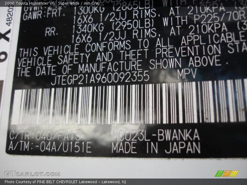 Super White / Ash Gray 2006 Toyota Highlander V6