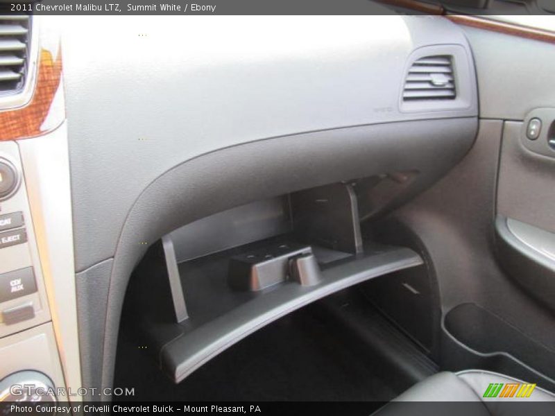 Summit White / Ebony 2011 Chevrolet Malibu LTZ
