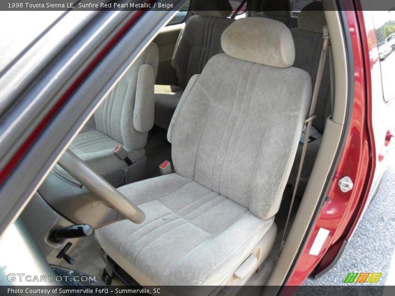 Sunfire Red Pearl Metallic / Beige 1998 Toyota Sienna LE