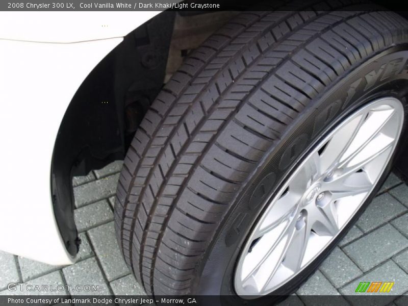 Cool Vanilla White / Dark Khaki/Light Graystone 2008 Chrysler 300 LX