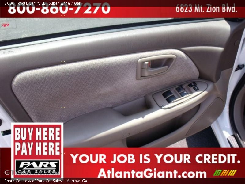 Super White / Oak 2000 Toyota Camry LE