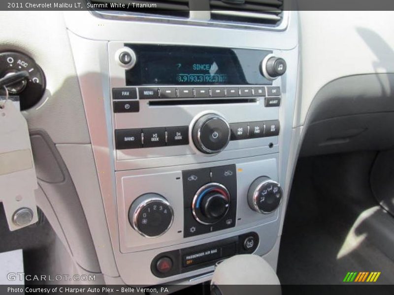 Controls of 2011 Malibu LT