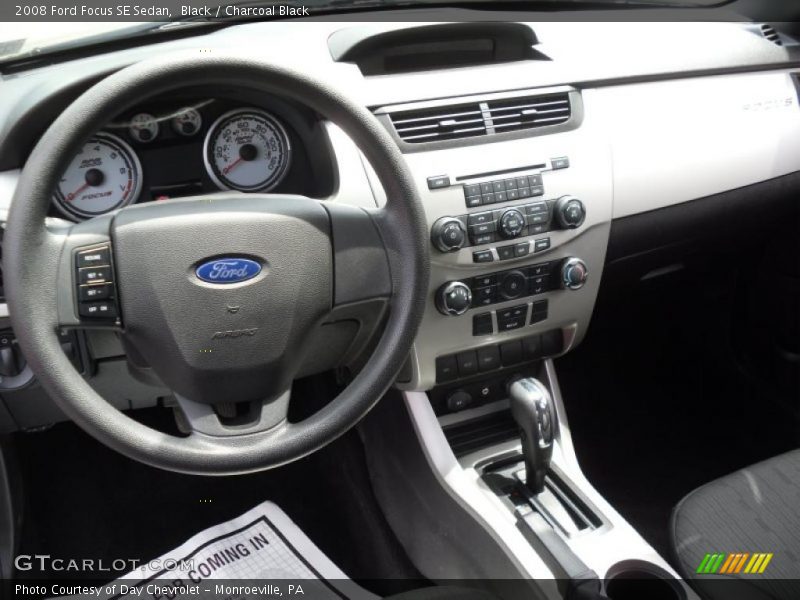 Black / Charcoal Black 2008 Ford Focus SE Sedan