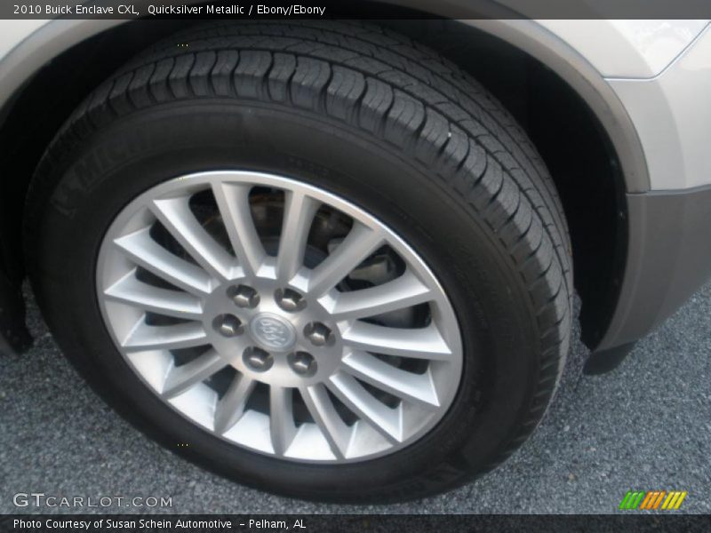 Quicksilver Metallic / Ebony/Ebony 2010 Buick Enclave CXL