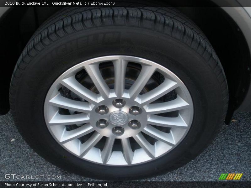 Quicksilver Metallic / Ebony/Ebony 2010 Buick Enclave CXL