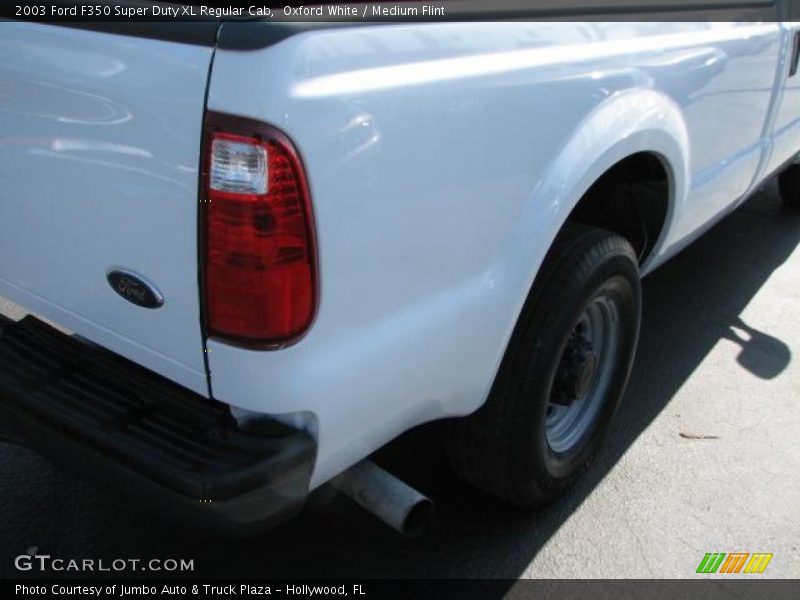 Oxford White / Medium Flint 2003 Ford F350 Super Duty XL Regular Cab