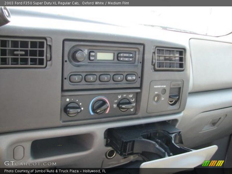 Oxford White / Medium Flint 2003 Ford F350 Super Duty XL Regular Cab
