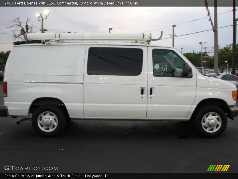 Oxford White / Medium Flint Grey 2007 Ford E Series Van E150 Commercial