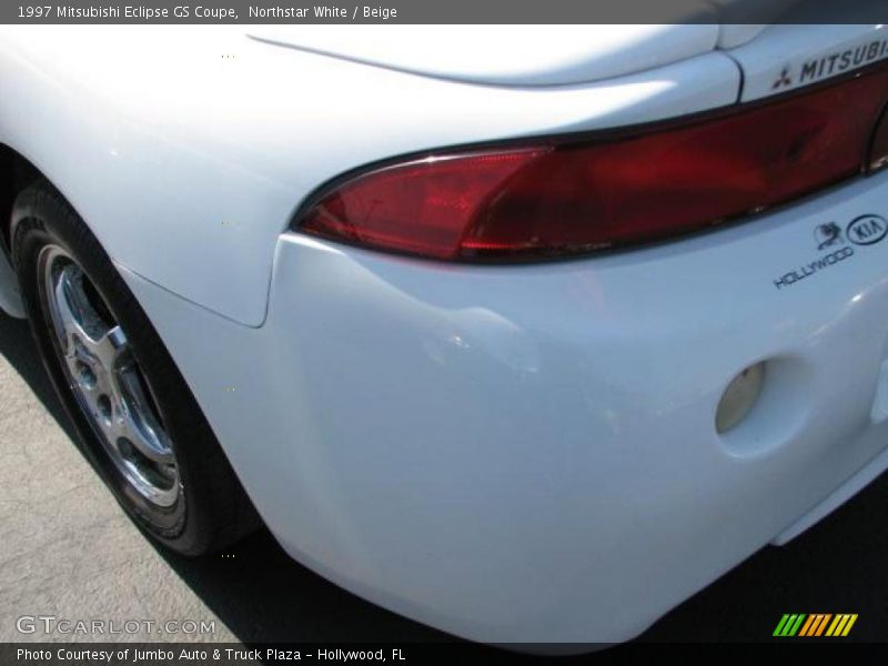 Northstar White / Beige 1997 Mitsubishi Eclipse GS Coupe