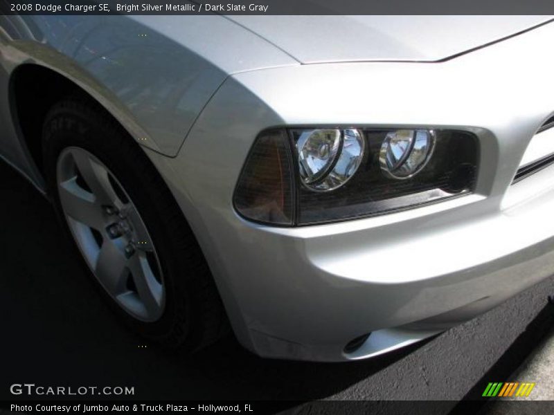 Bright Silver Metallic / Dark Slate Gray 2008 Dodge Charger SE