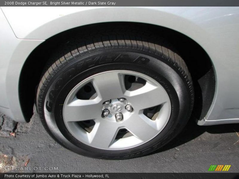 Bright Silver Metallic / Dark Slate Gray 2008 Dodge Charger SE