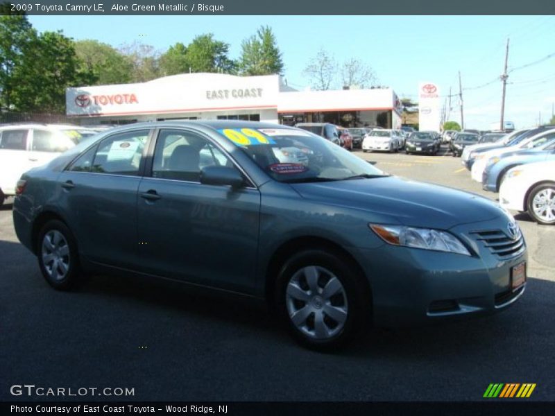 Aloe Green Metallic / Bisque 2009 Toyota Camry LE