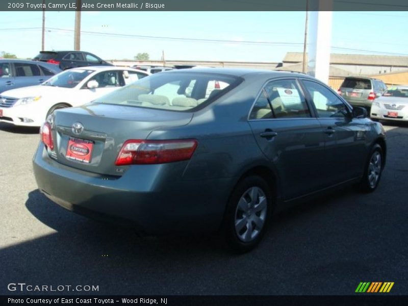 Aloe Green Metallic / Bisque 2009 Toyota Camry LE