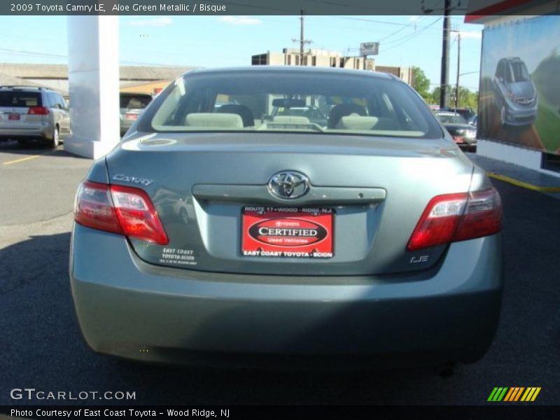 Aloe Green Metallic / Bisque 2009 Toyota Camry LE