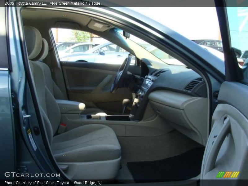 Aloe Green Metallic / Bisque 2009 Toyota Camry LE