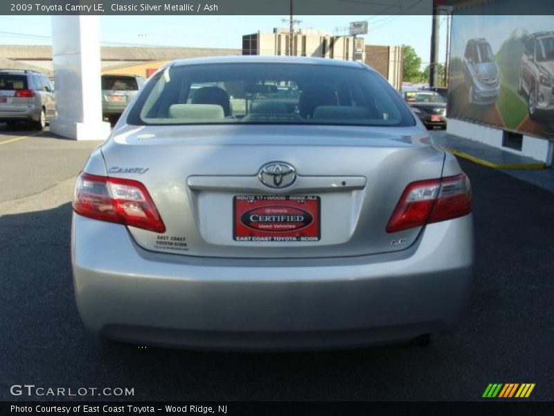 Classic Silver Metallic / Ash 2009 Toyota Camry LE