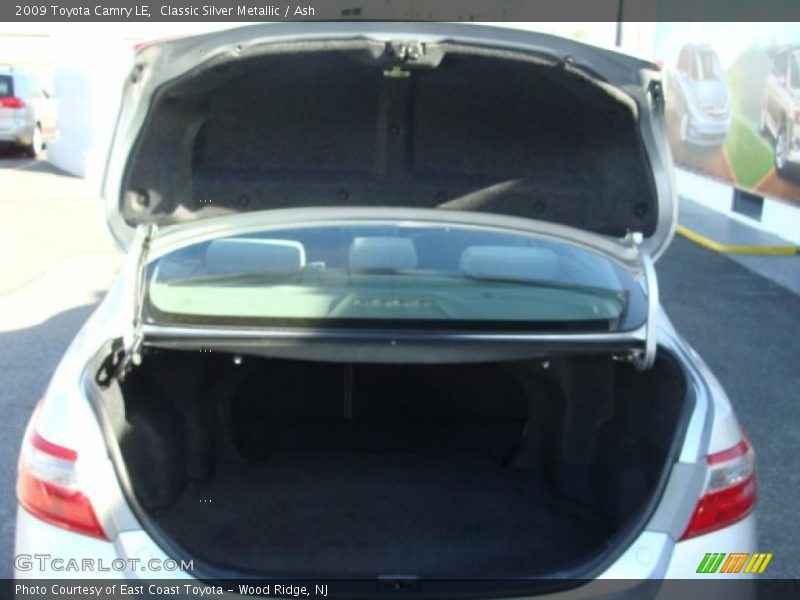 Classic Silver Metallic / Ash 2009 Toyota Camry LE