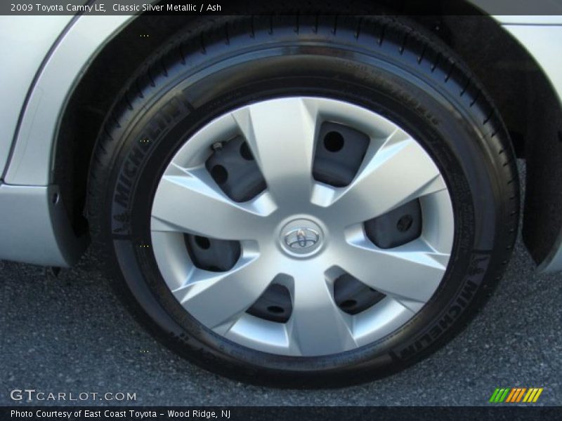 Classic Silver Metallic / Ash 2009 Toyota Camry LE